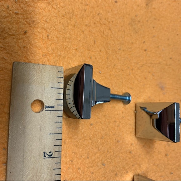 NWOT Liberty Hardware P18008C Knob Barcelona Collection, Polished Chrome x 21 - Picture 6 of 12